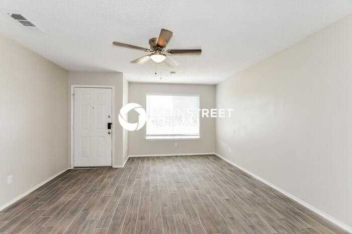 1708 Beau Ct - Photo 4 of 16