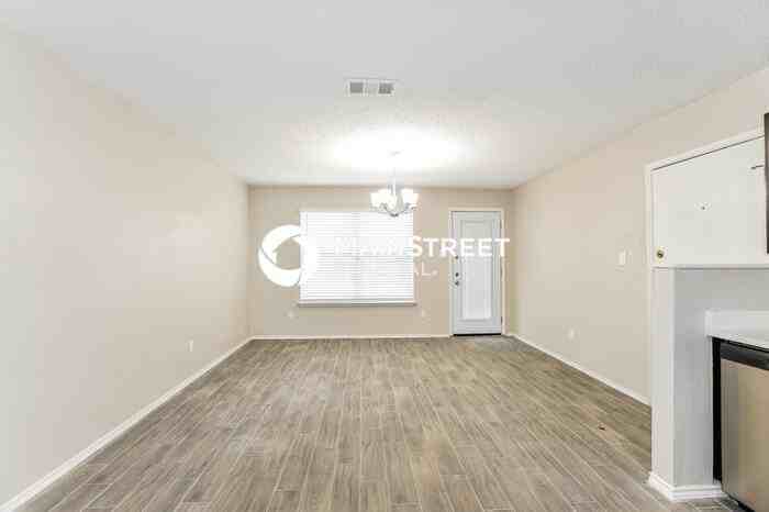 1708 Beau Ct - Photo 6 of 16
