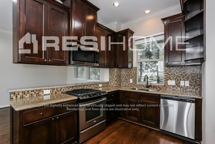 1625 W 15th St - Photo 3 of 26