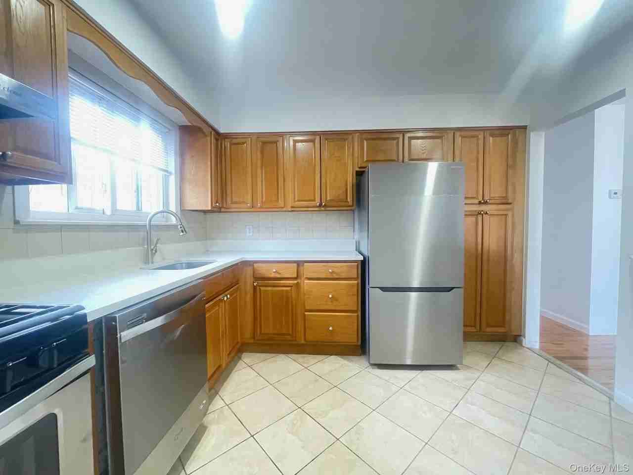 4316 223rd St #2ndFL - Photo 5 of 13