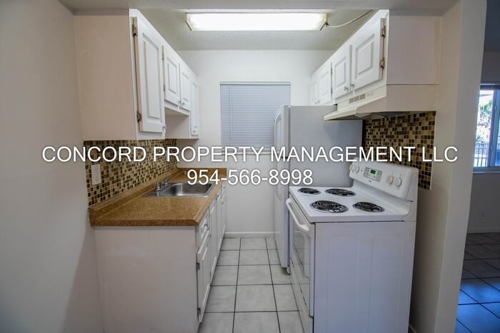1727 Liberty St #4 - Photo 3 of 6
