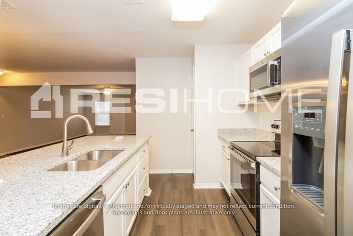 2402 Jo Lyn Ln - Photo 3 of 18