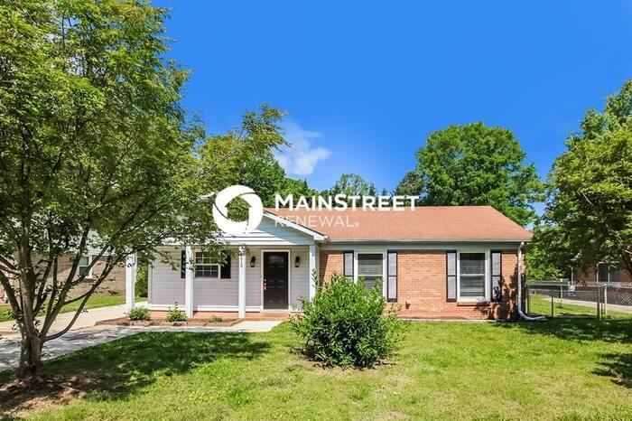 2610 Norwood Dr - Photo 2 of 17