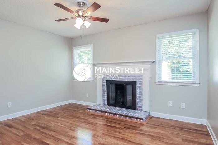 2610 Norwood Dr - Photo 4 of 17