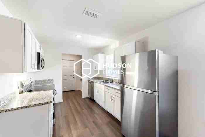 2311 Jodi Ln - Photo 5 of 14