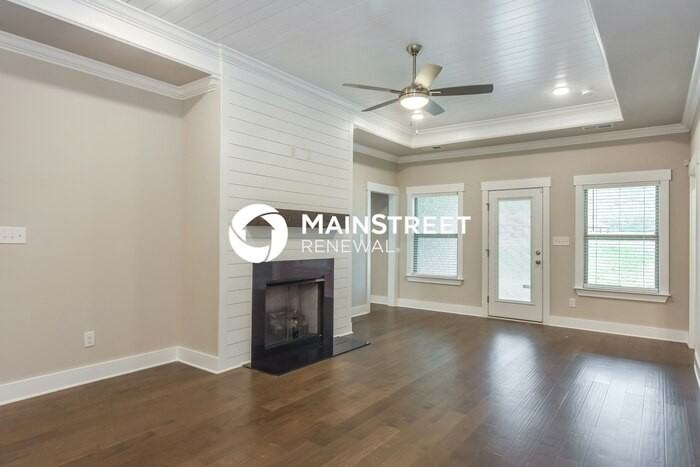9509 Hampton Oak Dr Se - Photo 3 of 16