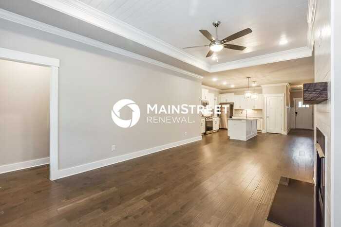 9509 Hampton Oak Dr Se - Photo 4 of 16