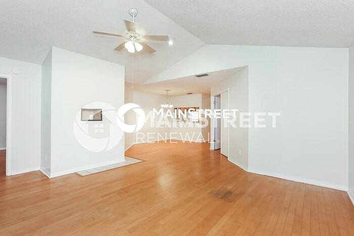 11167 Caroline Crest Dr - Photo 4 of 16
