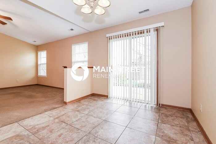 7485 Grandview Dr - Photo 3 of 16