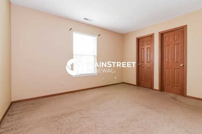 7485 Grandview Dr - Photo 6 of 16
