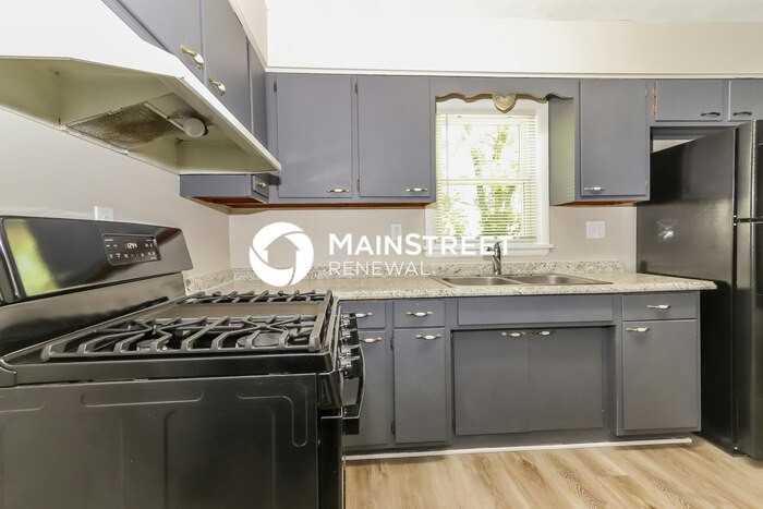 303 Elk River Dr - Photo 6 of 17