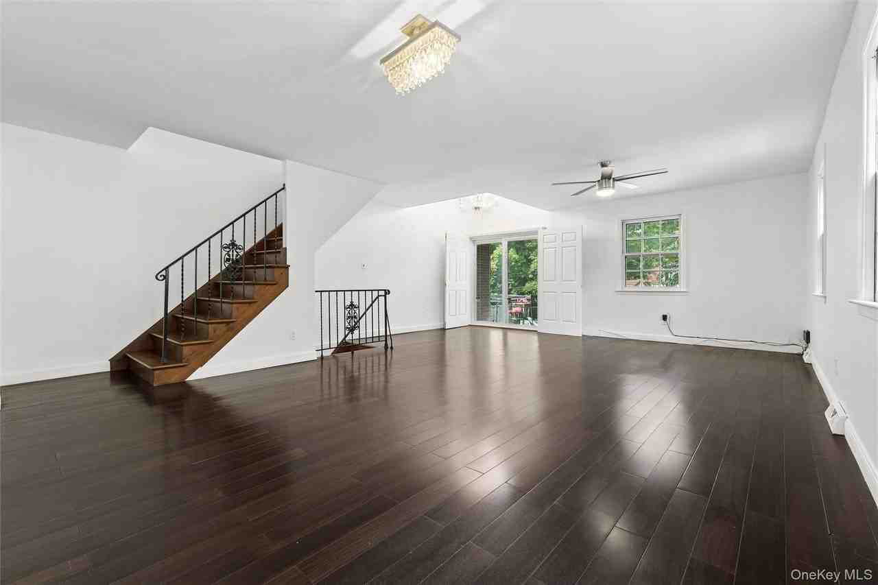 11645 Union Tpke - Photo 5 of 26