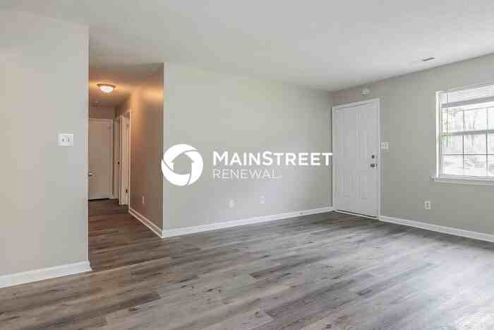 413 Pineland Ave - Photo 6 of 16