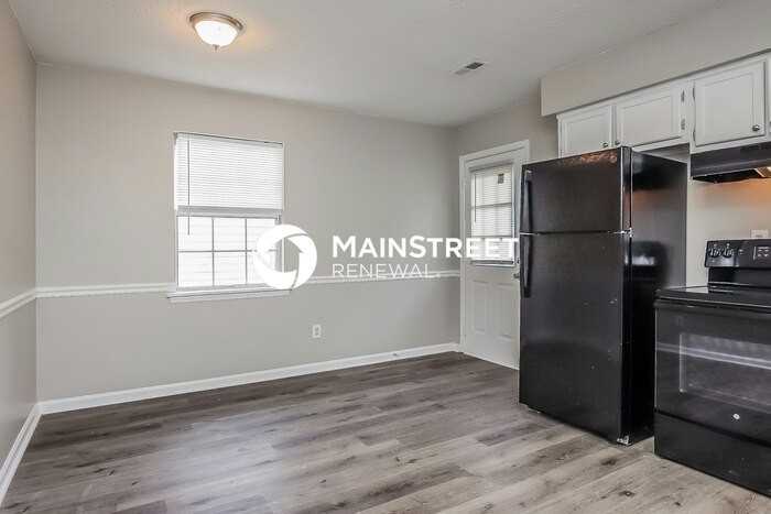 413 Pineland Ave - Photo 7 of 16