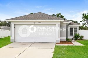 featured image of 11818 Lynmoor Dr