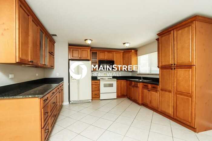 2390 6th Way Sw - Photo 5 of 15