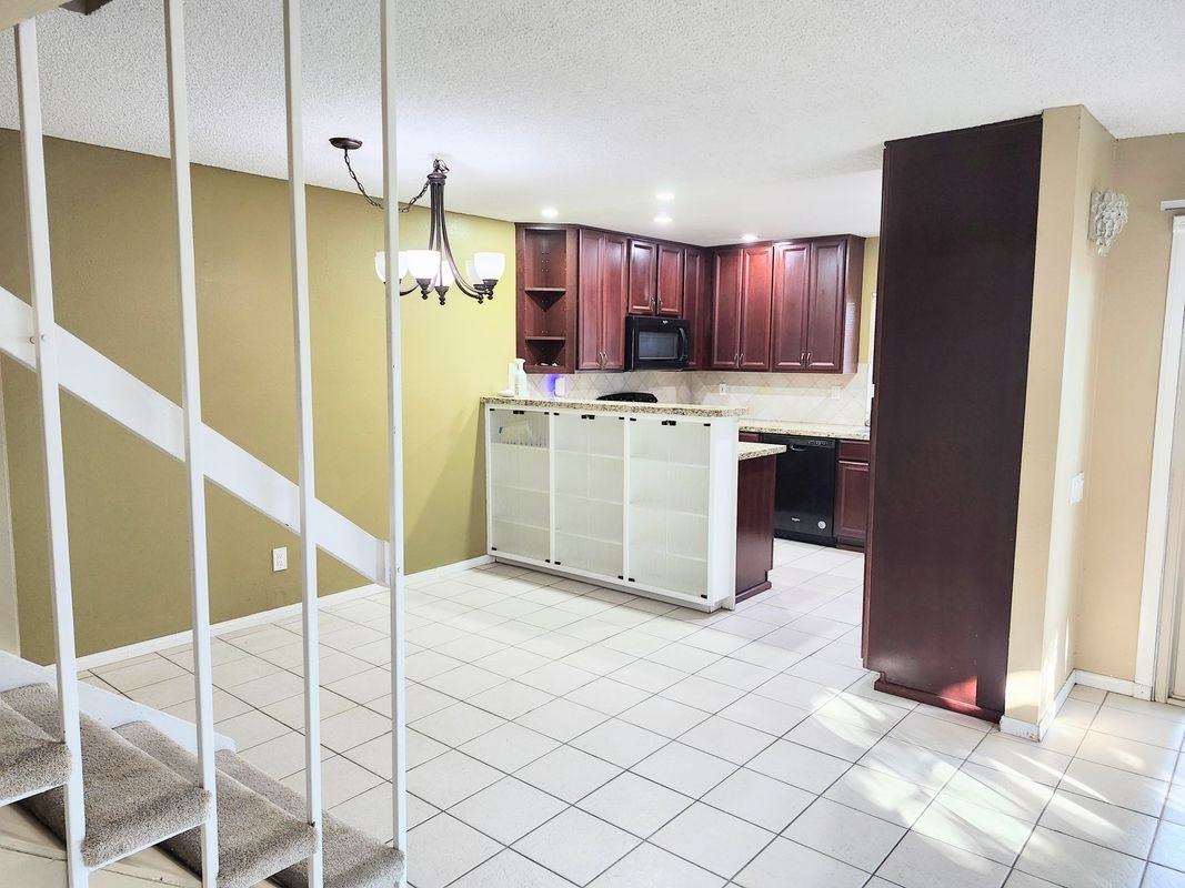 9514 Easter Way - Photo 3 of 13