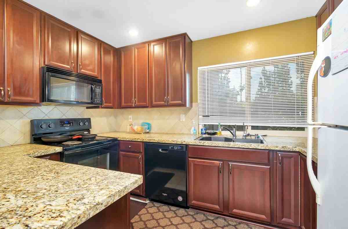 9514 Easter Way - Photo 5 of 13