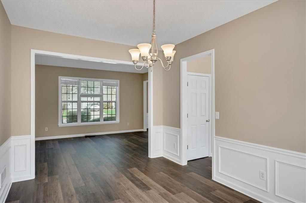11585 Crossington Rd - Photo 6 of 44