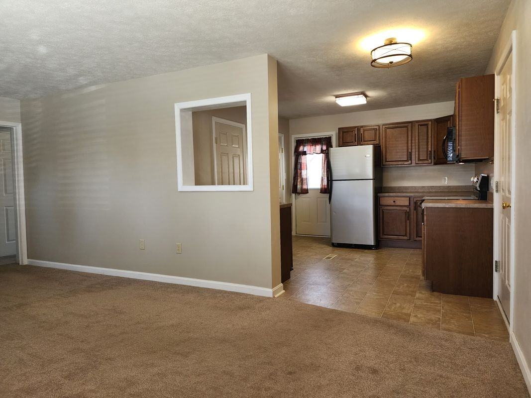 739 Stouffer Ave - Photo 6 of 38