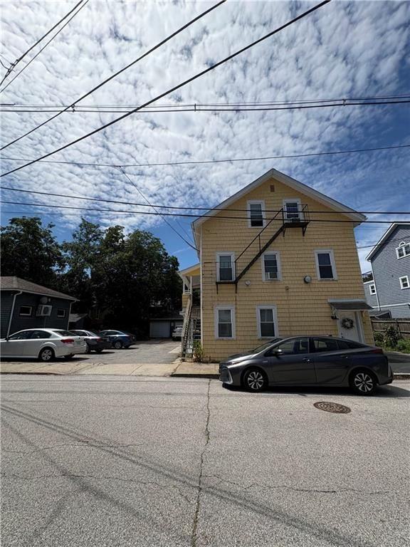 91 Duke St ##3 - Photo 2 of 10