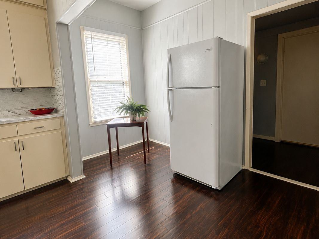 1023 W French Pl - Photo 3 of 7
