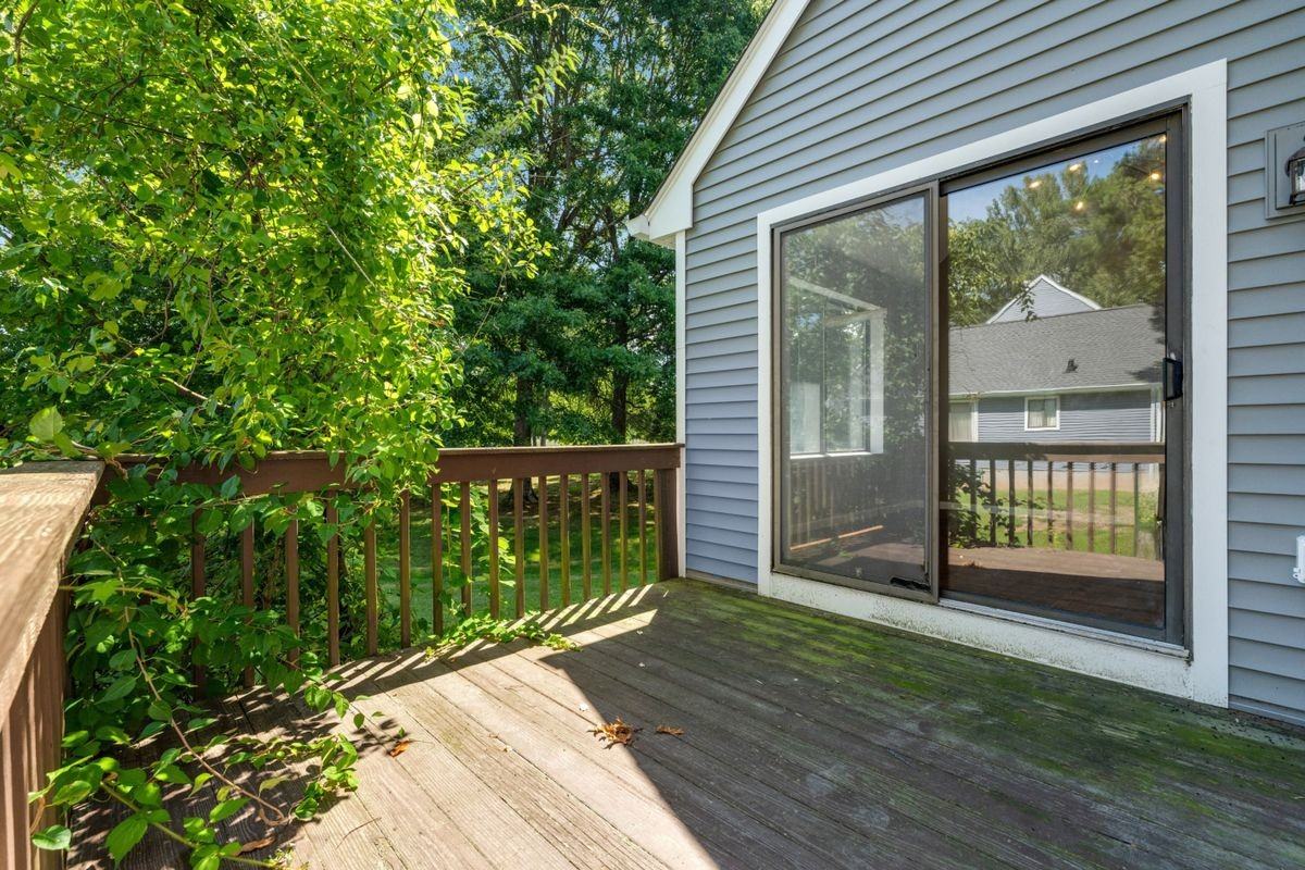 6 Wild Rose Ct - Photo 3 of 23