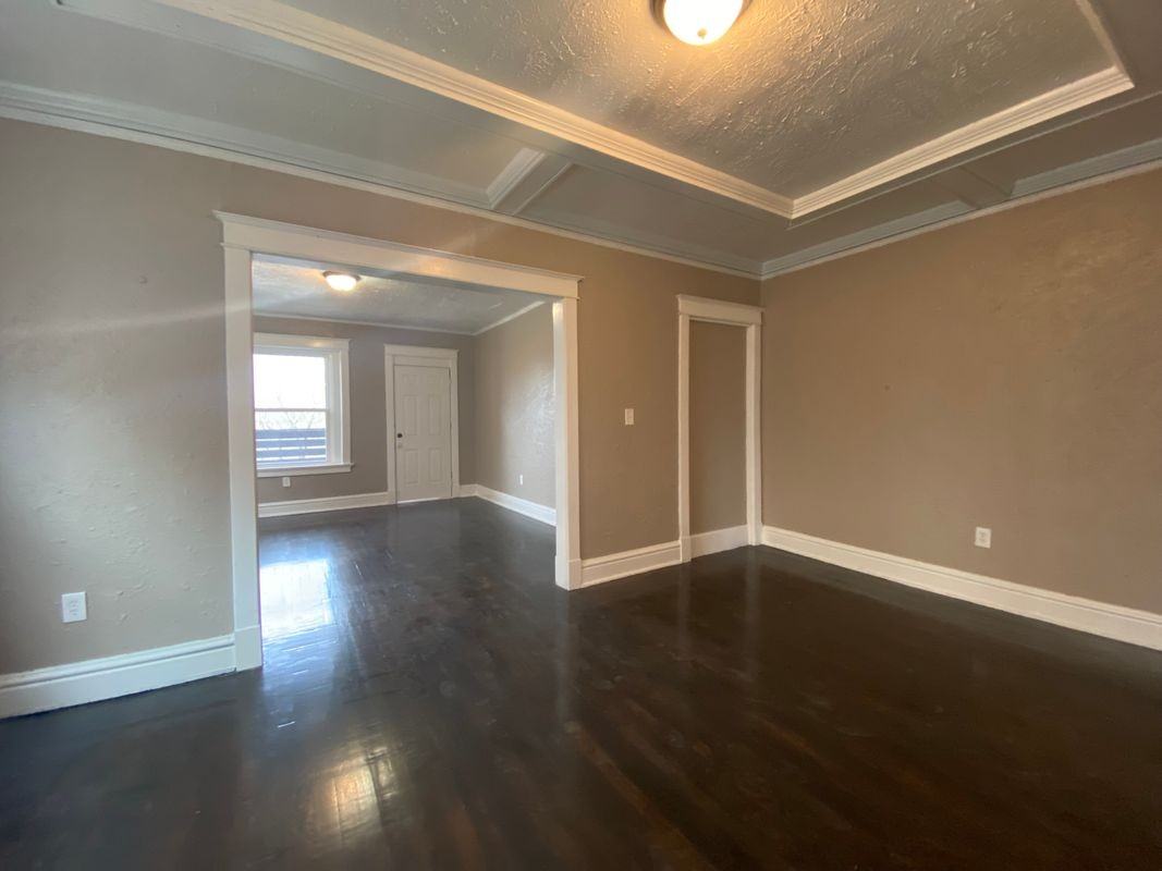 2816 Prospect Ave - Photo 3 of 8