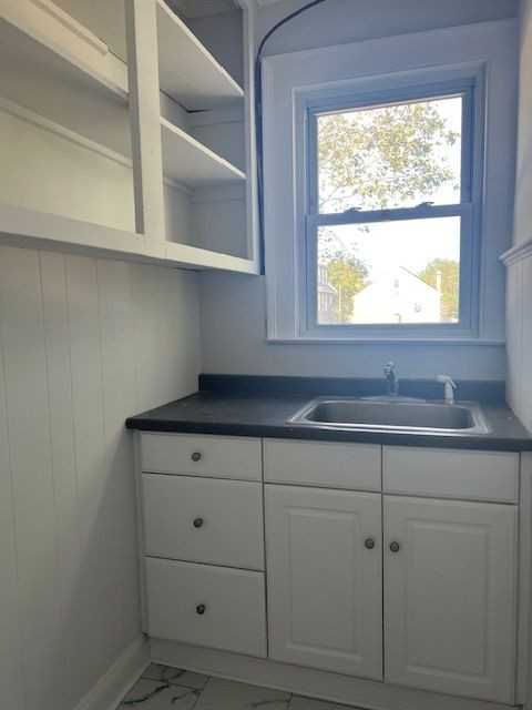 193 Helen St - Photo 2 of 7