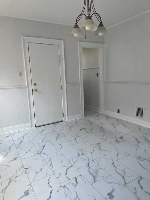 193 Helen St - Photo 3 of 7