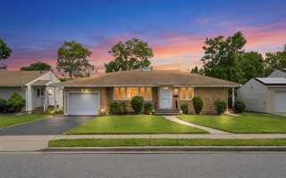 featured image of 237 Dartmouth Dr