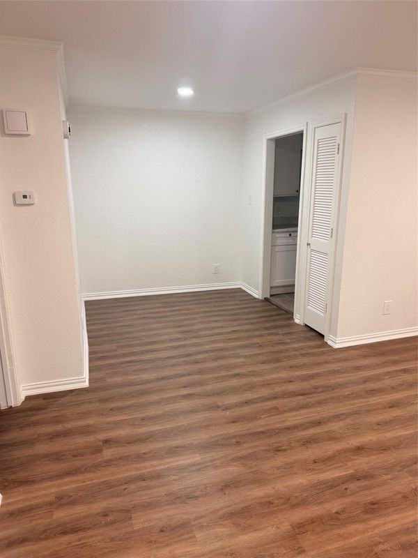 3925 Inwood Rd - Photo 3 of 4