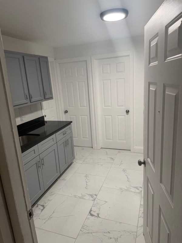 506 Jerome St - Photo 4 of 14