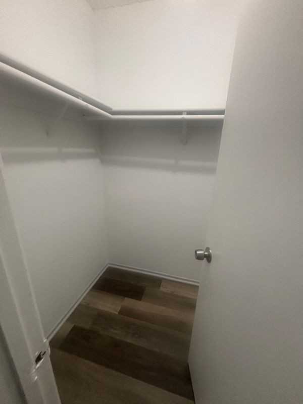 7556 Villa Ave - Photo 7 of 20