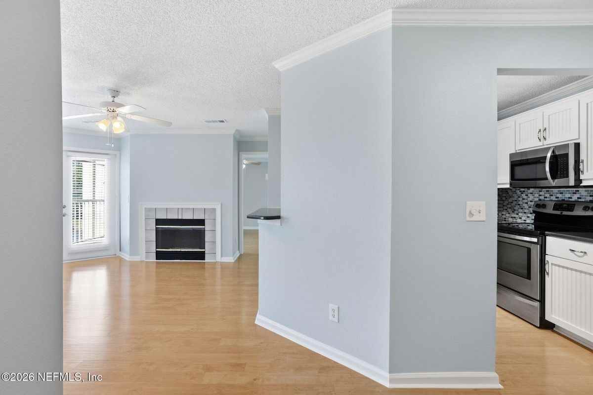 400 Sandiron Cir ##424 - Photo 5 of 21