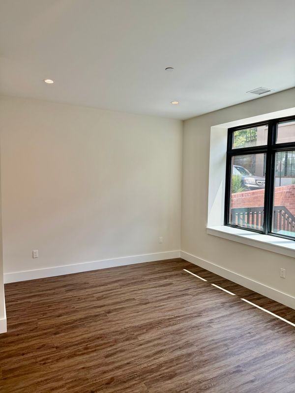 175 E Main St ##1 - Photo 5 of 8
