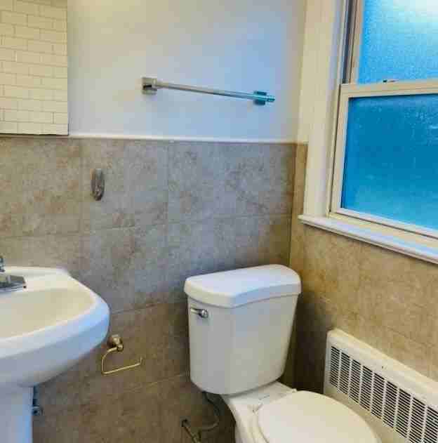 294 W Post Rd ##1e - Photo 4 of 4