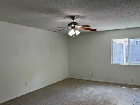 2545 Lime St - Photo 7 of 20