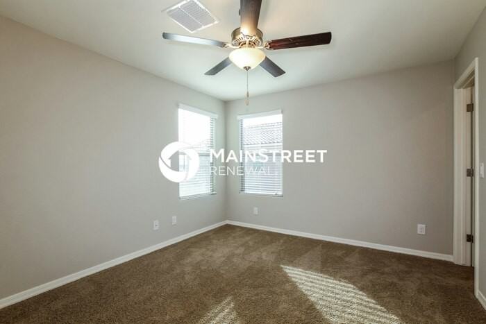 8237 W Albeniz Pl - Photo 7 of 17