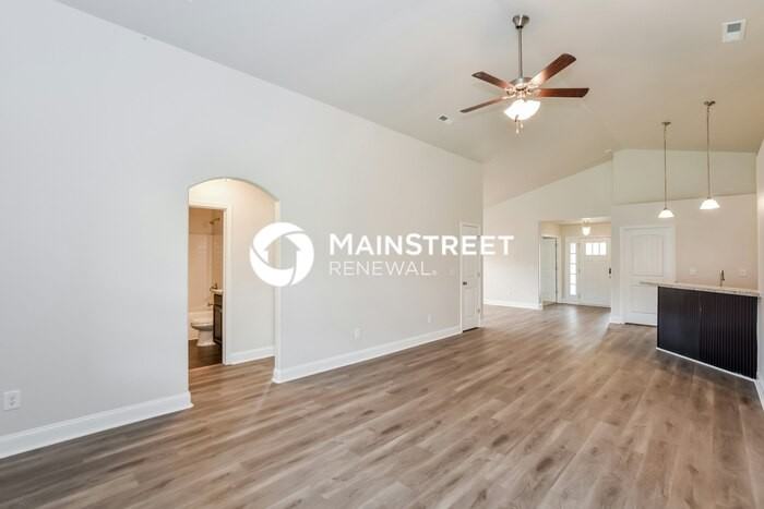 103 Brooklawn Dr - Photo 2 of 14