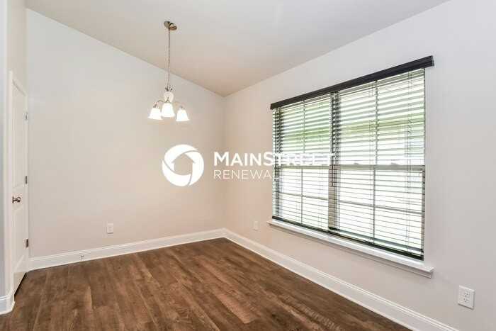 103 Brooklawn Dr - Photo 3 of 14