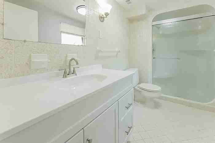 209 Lindy Blvd - Photo 7 of 17