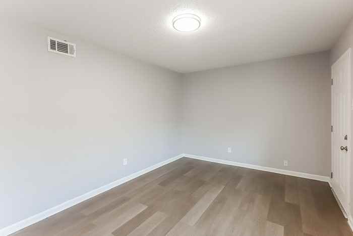 209 Lindy Blvd - Photo 4 of 17