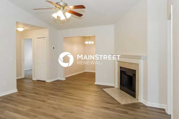 152 Fox Chase Trl - Photo 3 of 16