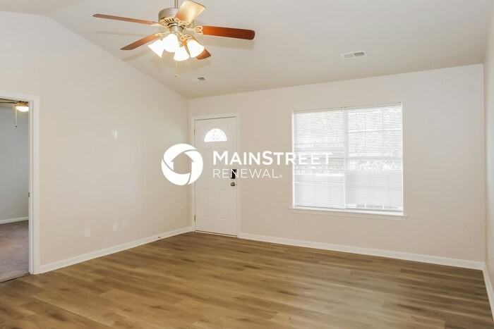 152 Fox Chase Trl - Photo 4 of 16