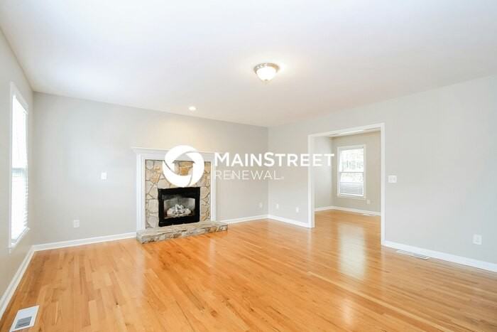 3912 Magnolia Place Ln - Photo 4 of 17