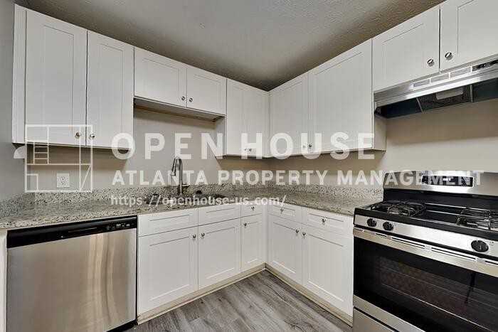 748 Dillon Dr - Photo 7 of 20