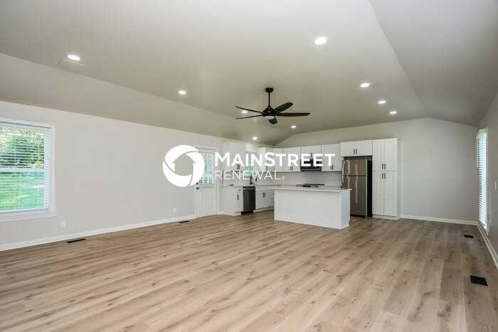 912 Denise Dr - Photo 7 of 18