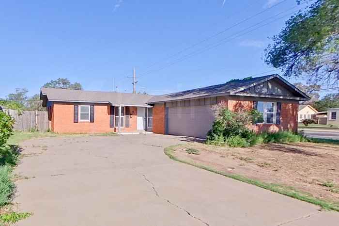 3400 Teckla Blvd - Photo 2 of 21