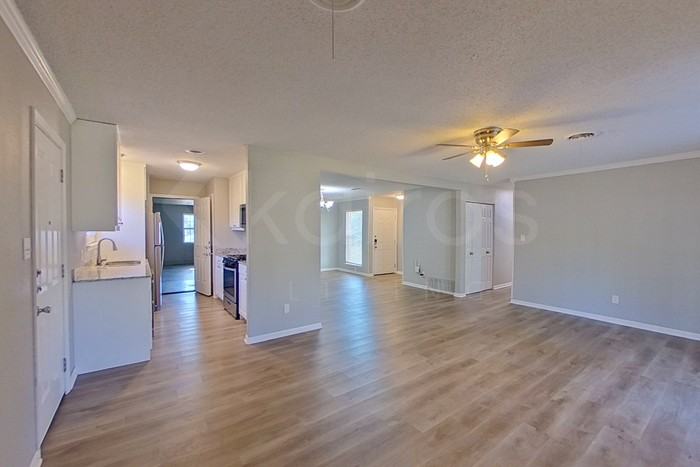 3400 Teckla Blvd - Photo 6 of 21
